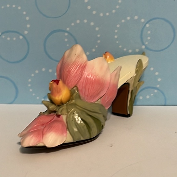Garden Party Collectible Shoe "Tulip Shoe" High Heel Shoe - Picture 3 of 8